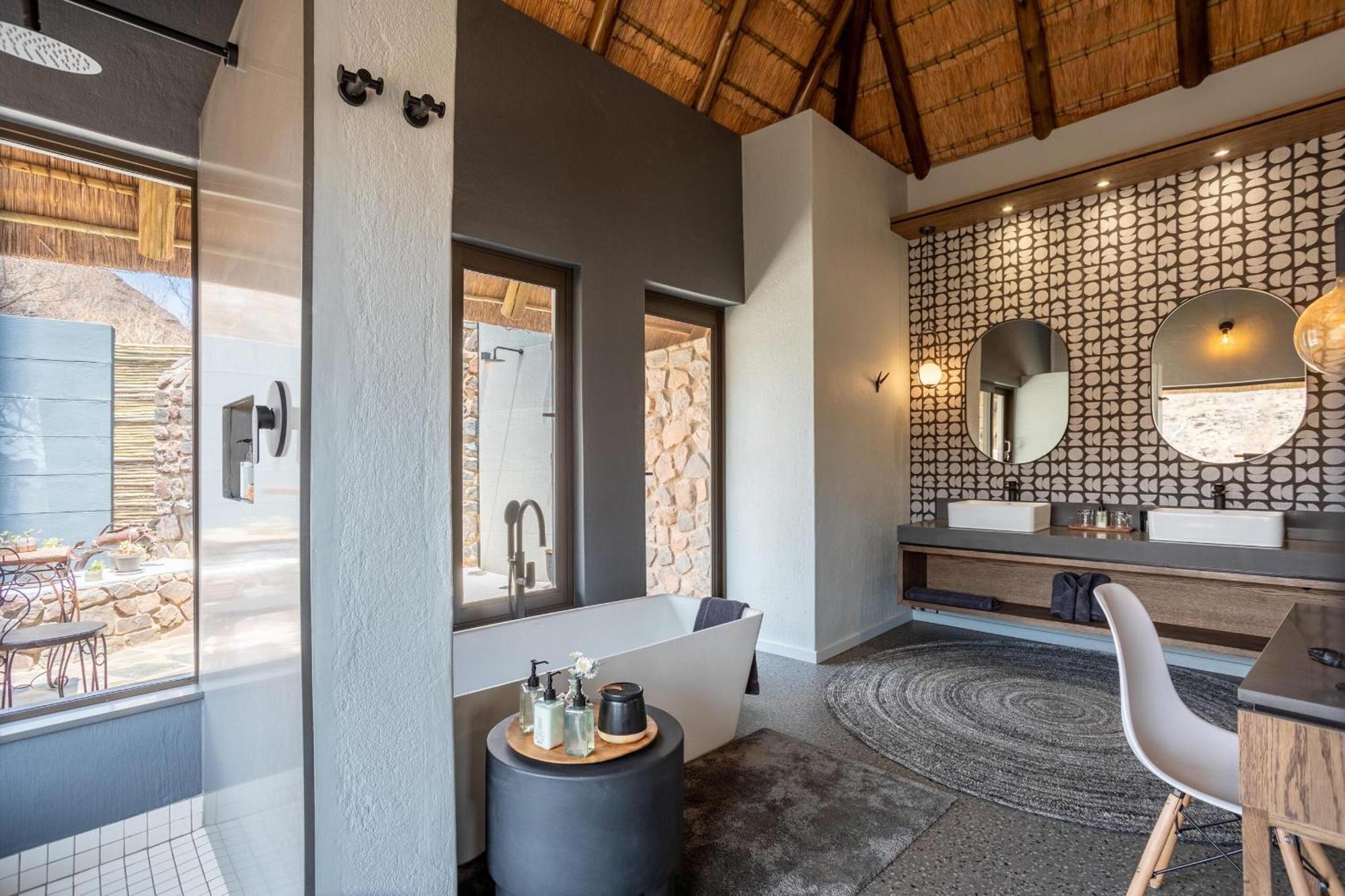 Tuningi Safari Lodge 매디퀘동물보호구역 외부 사진
