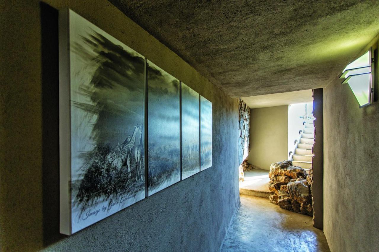 Tuningi Safari Lodge 매디퀘동물보호구역 외부 사진